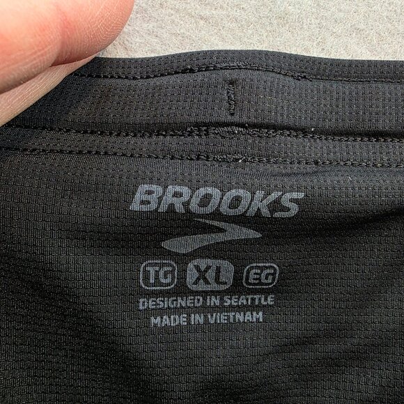 Brooks Men's Sherpa 5" Running Shorts Black Lightweight Mesh Pockets Wicking XL - Picture 7 of 15
